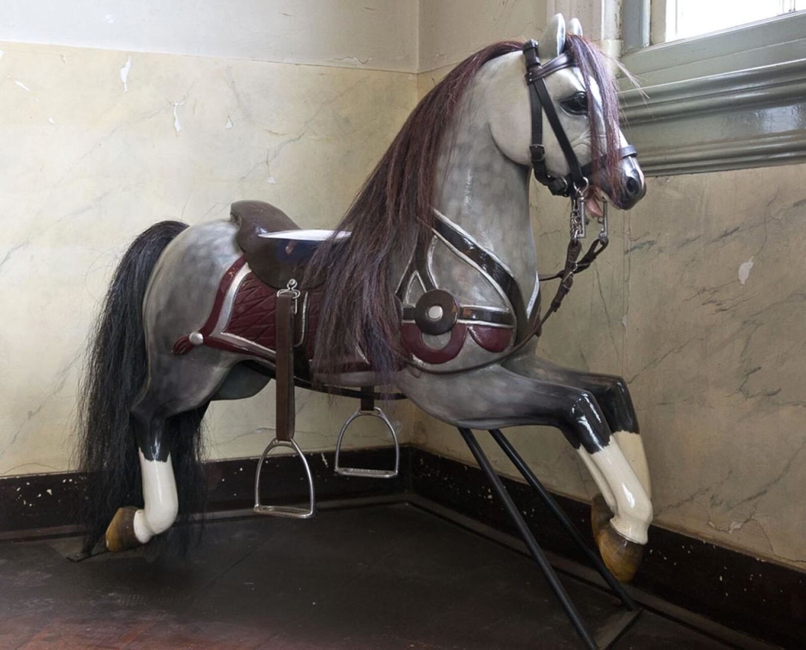 Nikon D3100 sample photo. Wooden, horse, toy, museum photography