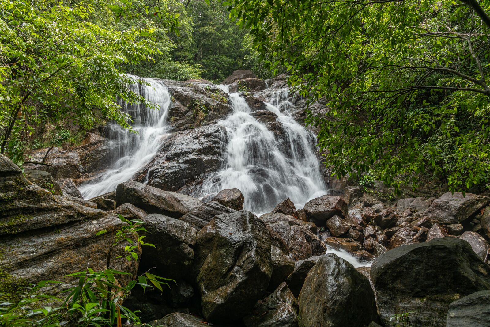 Nikon D850 sample photo. Waterfall, water, nature photography