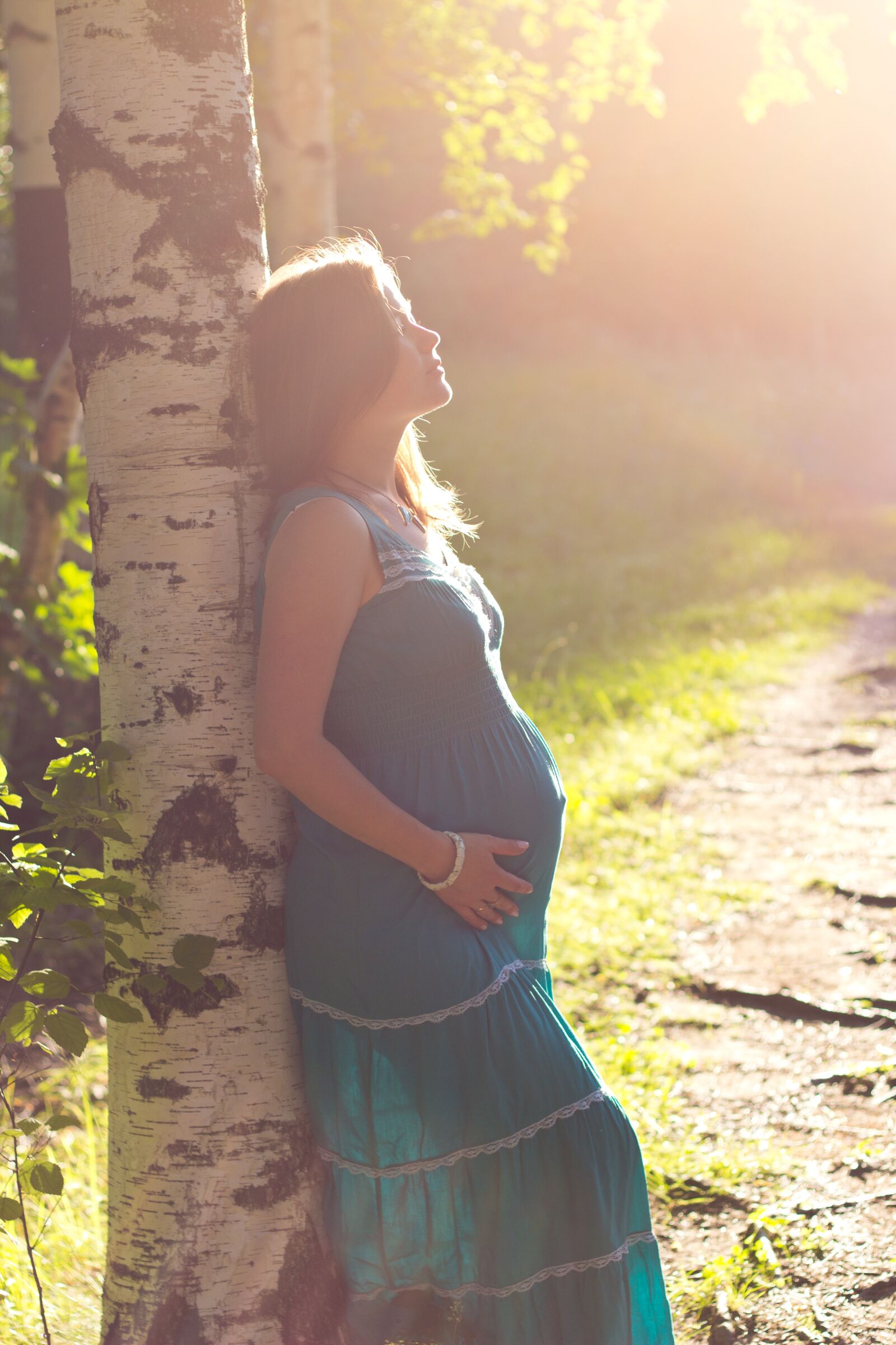 Canon EOS 600D (Rebel EOS T3i / EOS Kiss X5) + Canon EF 50mm F1.8 II sample photo. Pregnancy, joy, de photography