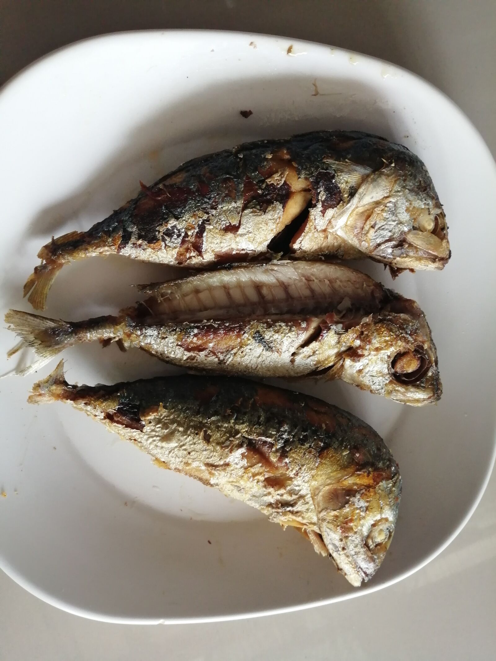 HUAWEI JKM-LX2 sample photo. Mackerel, fried mackerel, mackerel photography