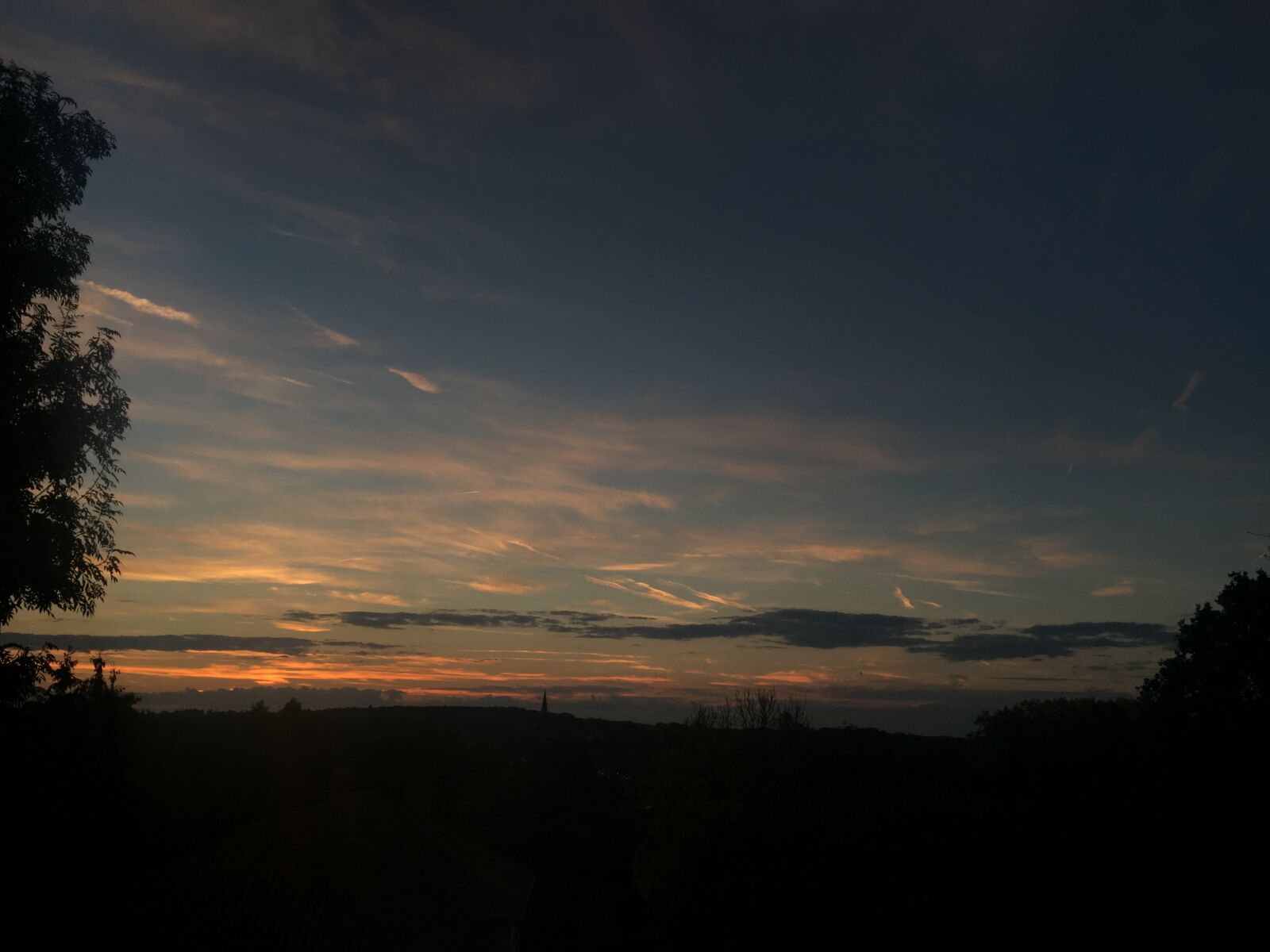 iPhone 6 back camera 4.15mm f/2.2 sample photo. Sunset, clouds, sky photography
