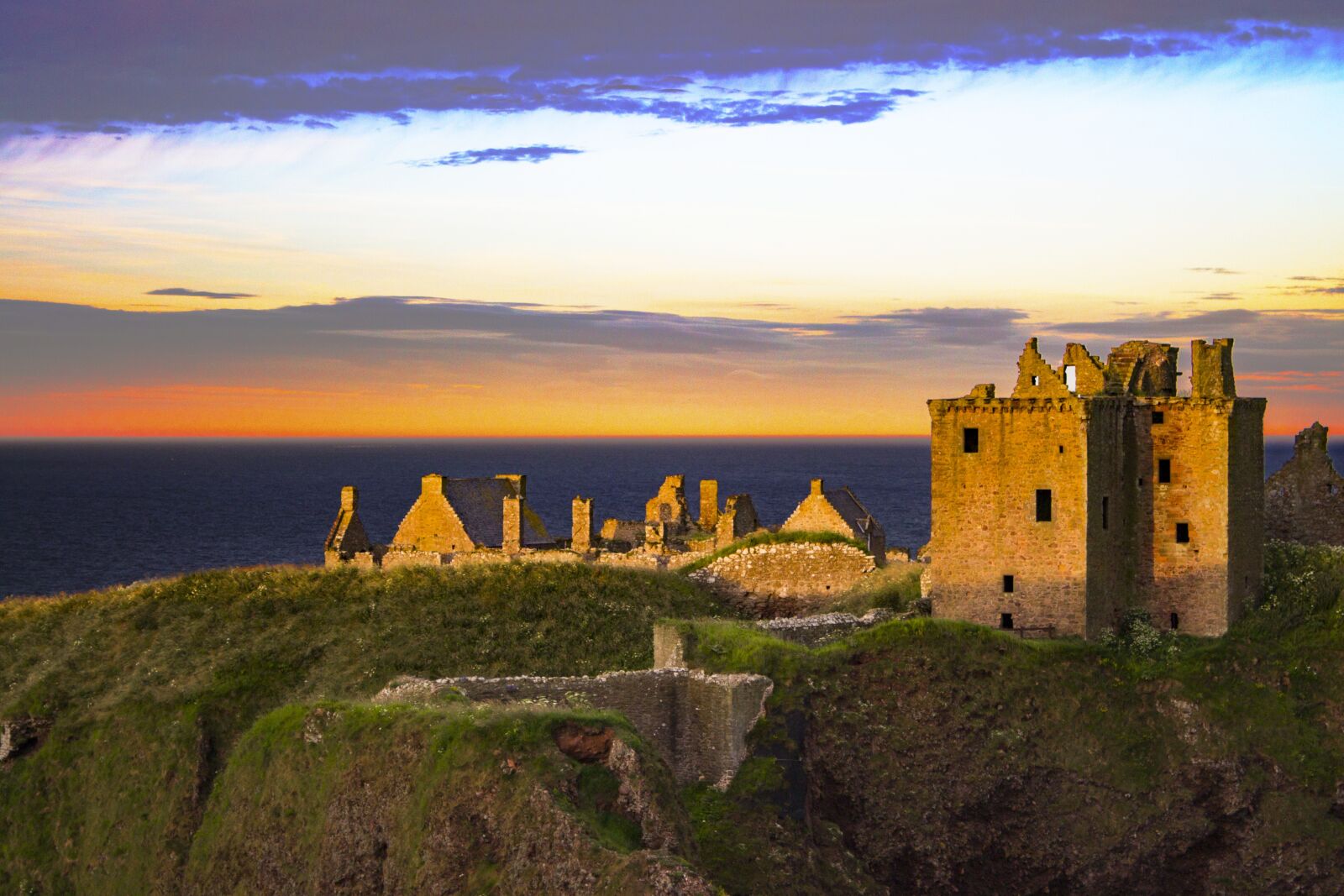 Canon EOS 650D (EOS Rebel T4i / EOS Kiss X6i) sample photo. Dunnottar, castle, sunset photography