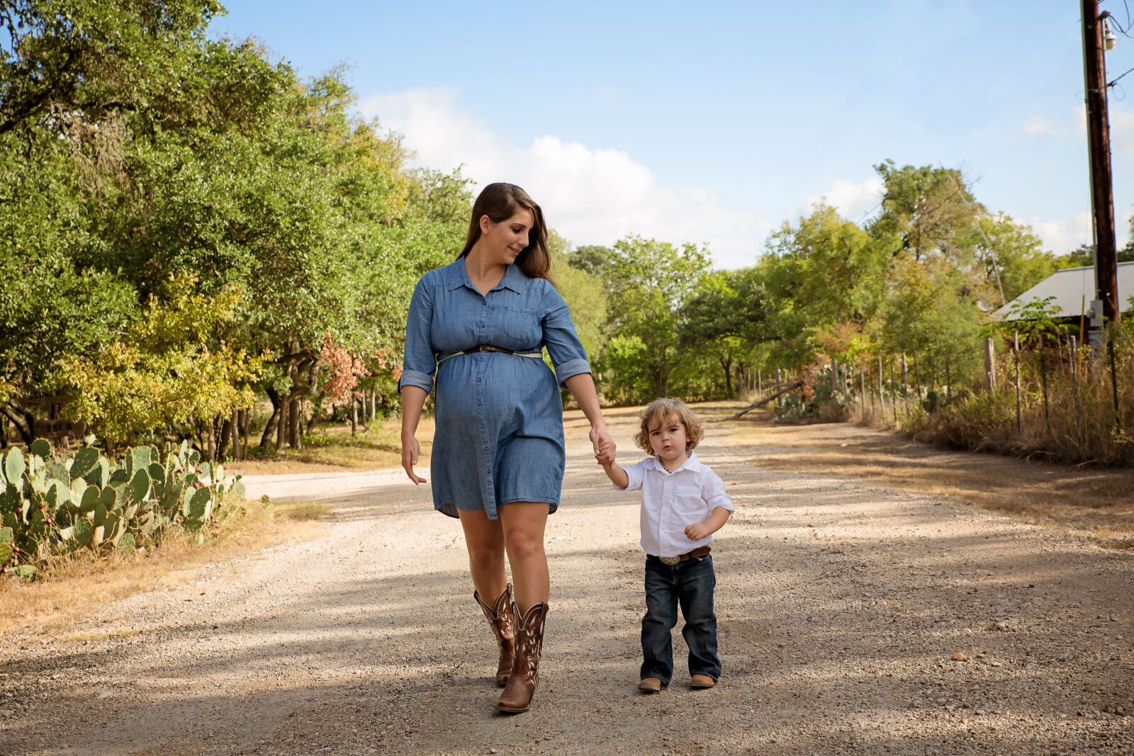 Canon EOS 5D Mark III sample photo. Maternity, female, motherhood photography
