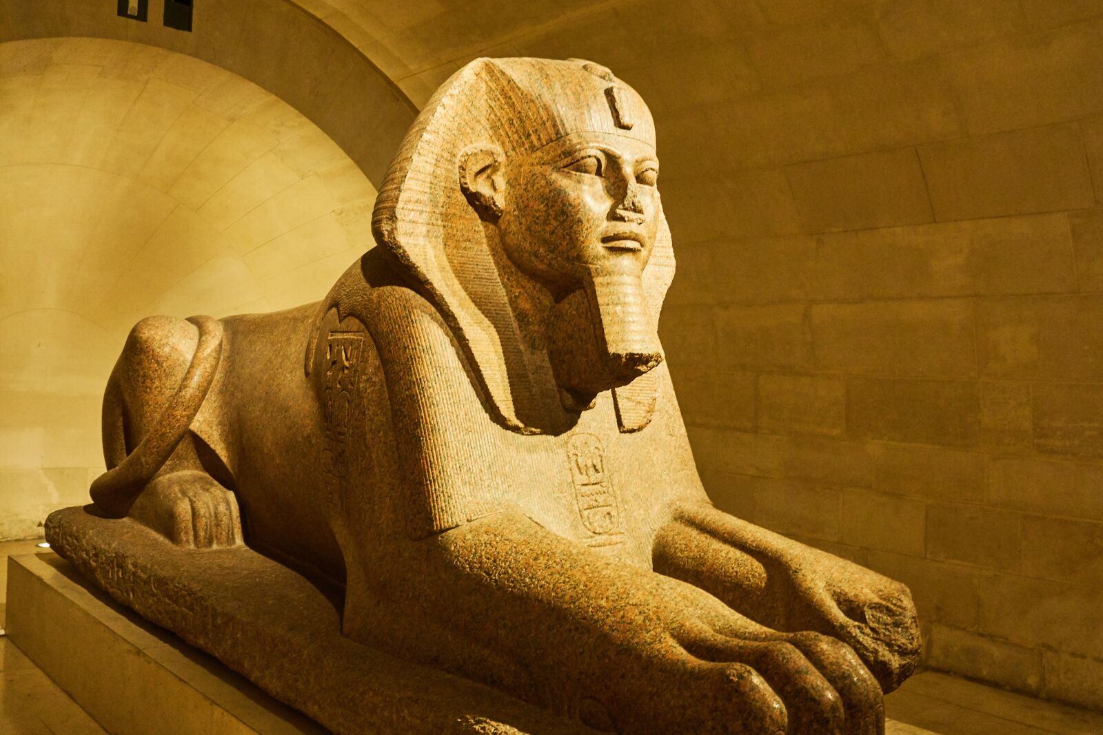 Sony a6000 sample photo. Louvre, paris, statue photography