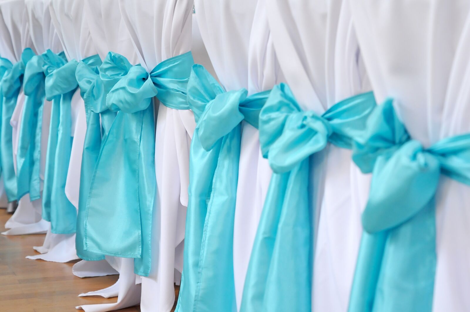 Nikon D300 sample photo. Chair, turquoise, wedding photography