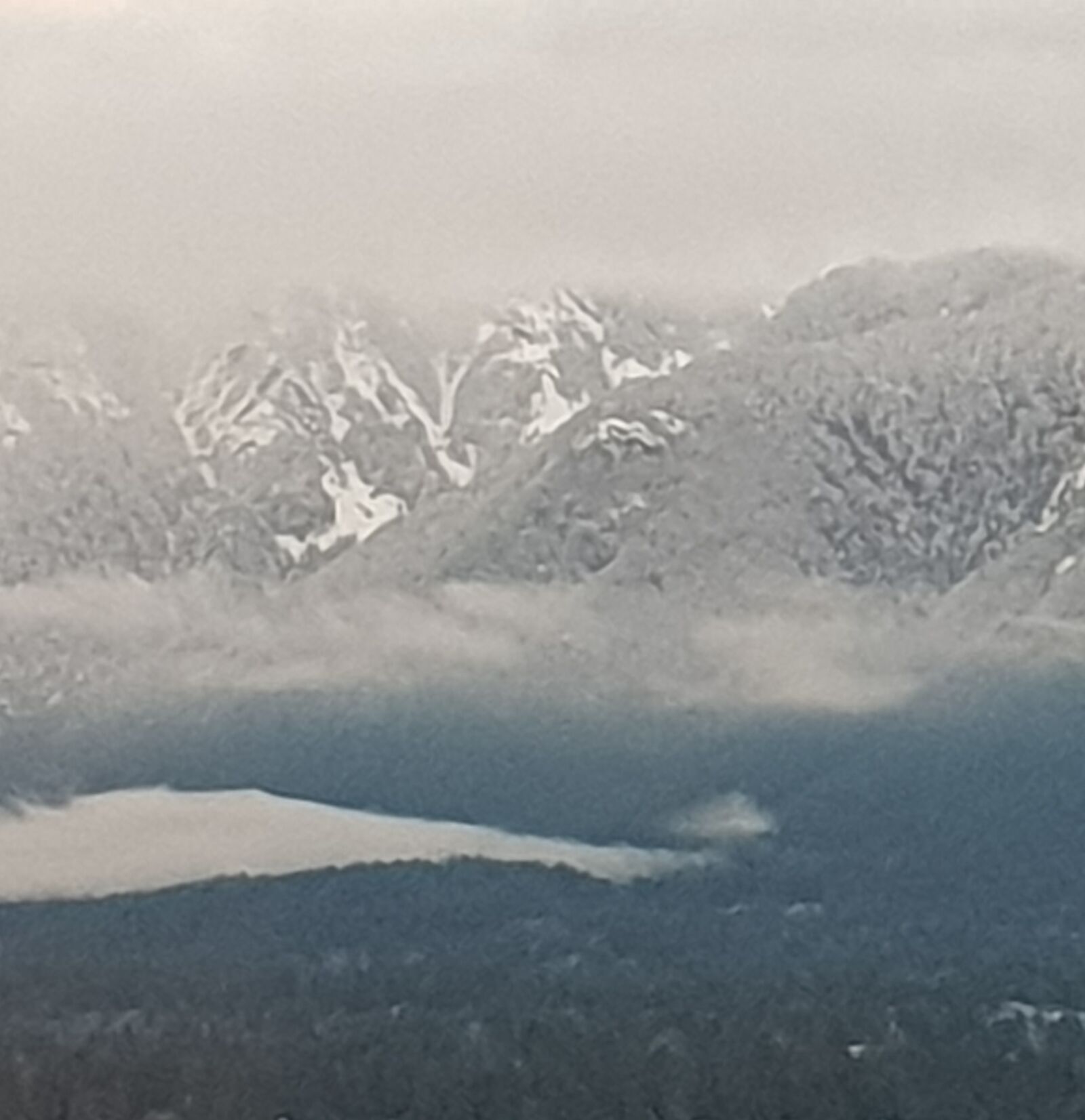 Samsung Galaxy S9 sample photo. Mountains, landscape, atmospheric photography