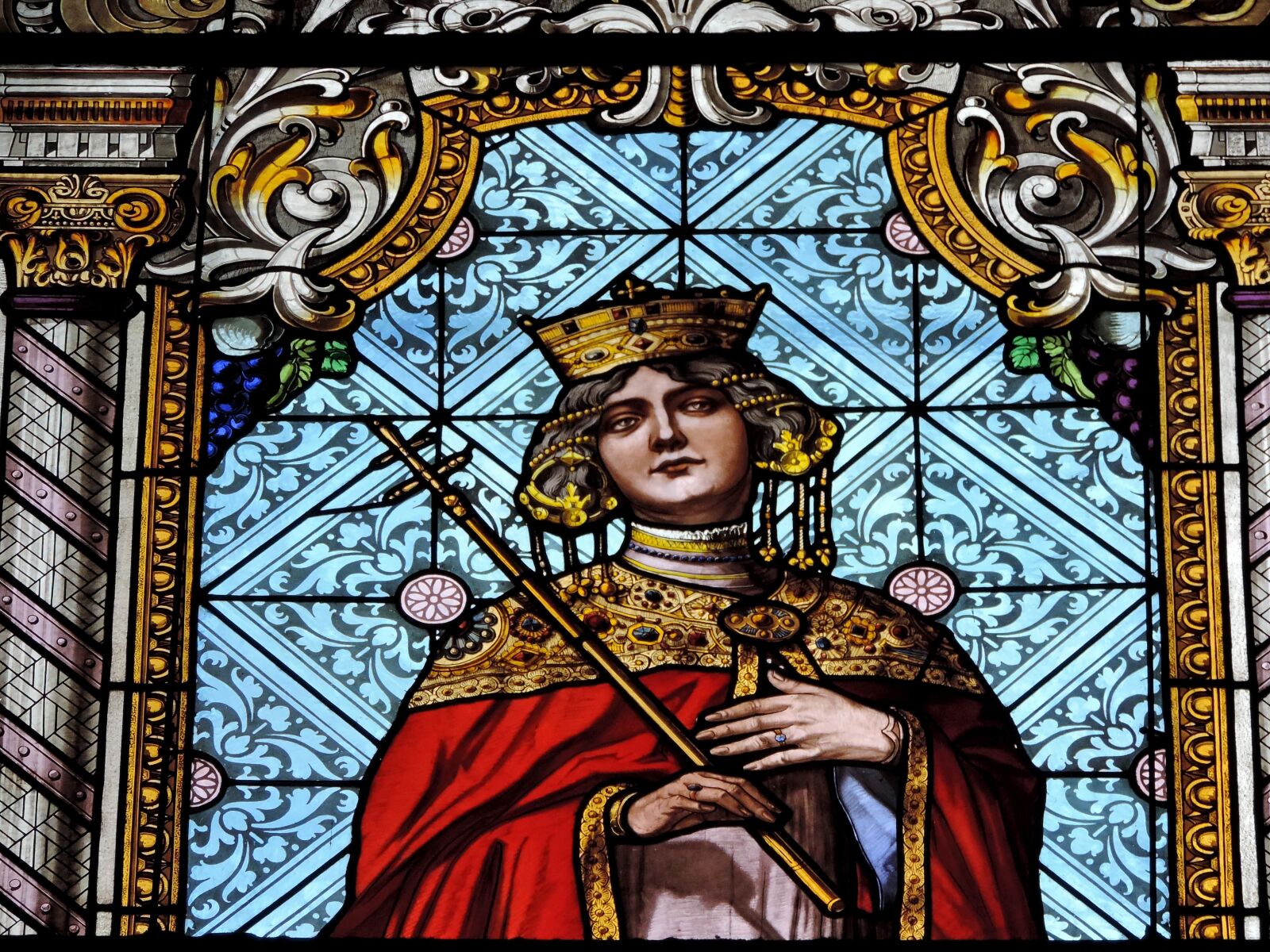 Nikon Coolpix P520 sample photo. Crown, queen, religion, art photography
