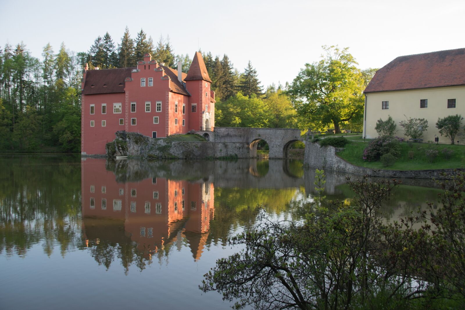 Nikon D5300 sample photo. červená lhota, castle, lake photography