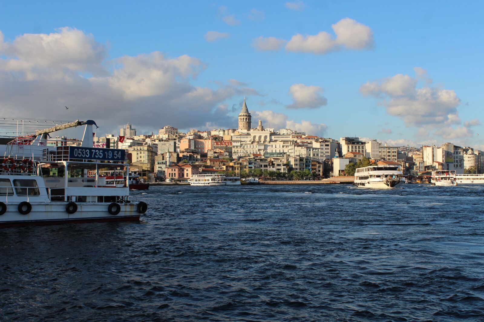 Canon EOS 1300D (EOS Rebel T6 / EOS Kiss X80) sample photo. Istanbul, estuary, marine photography