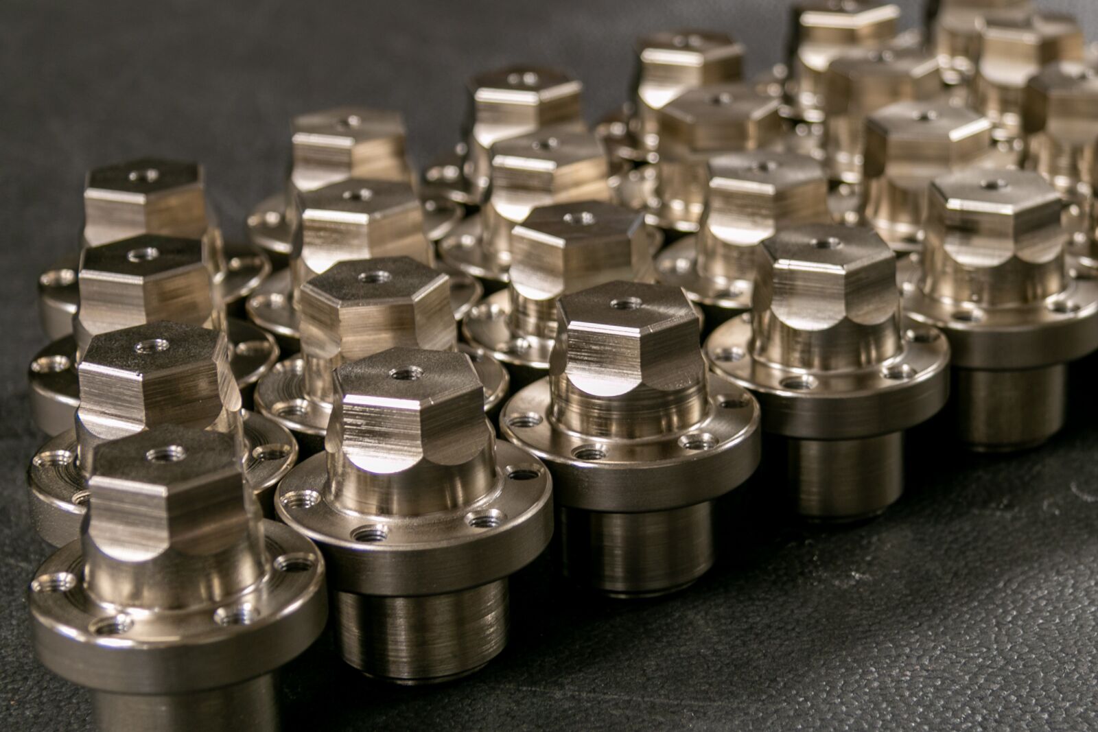 Canon EF-S 17-85mm F4-5.6 IS USM sample photo. Machined parts, metal, metallic photography