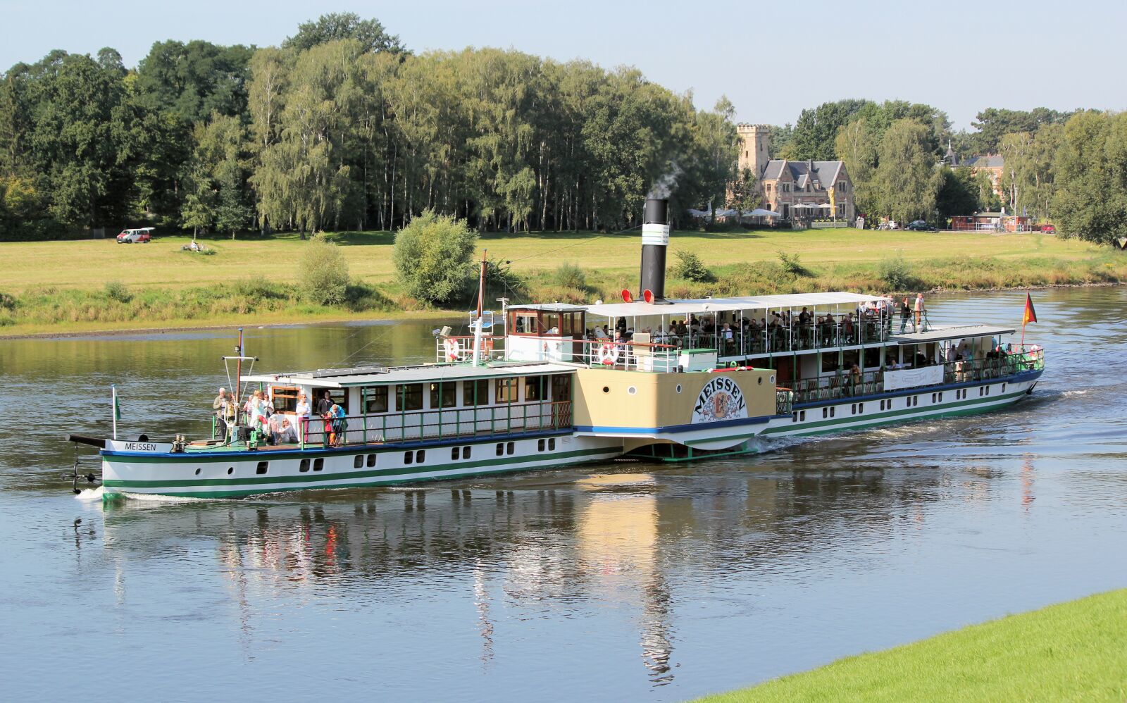 Canon EOS 550D (EOS Rebel T2i / EOS Kiss X4) sample photo. Ship, steamer, pleasure photography