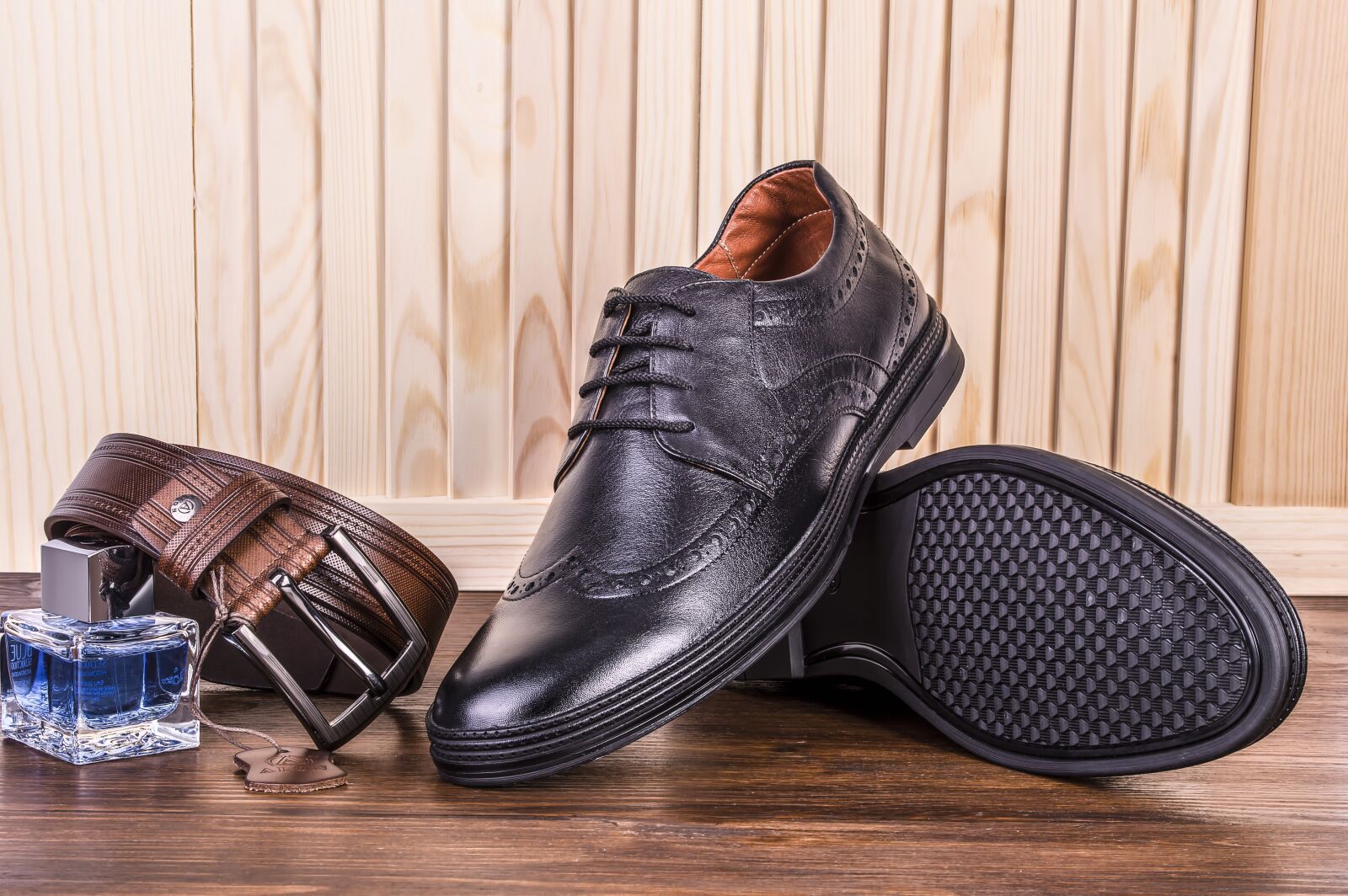 Nikon D3200 sample photo. Shoes, accessories, leather shoes photography