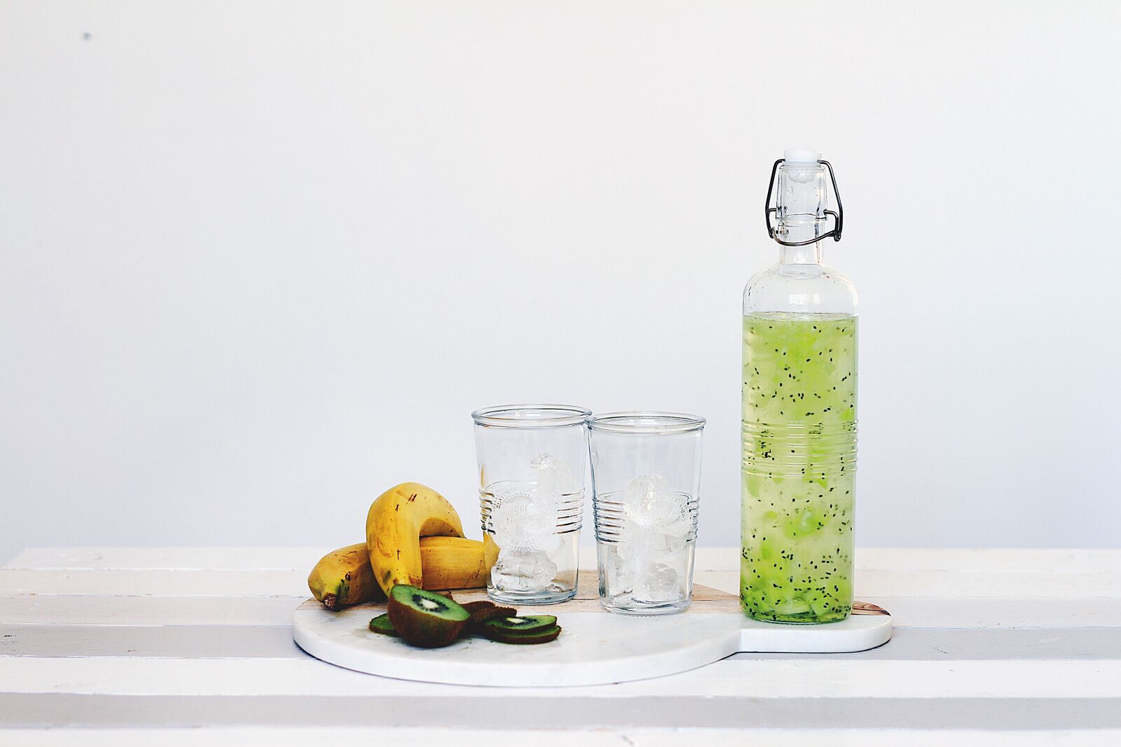 Canon EOS 7D sample photo. Bottle, drink, drinking glasses photography