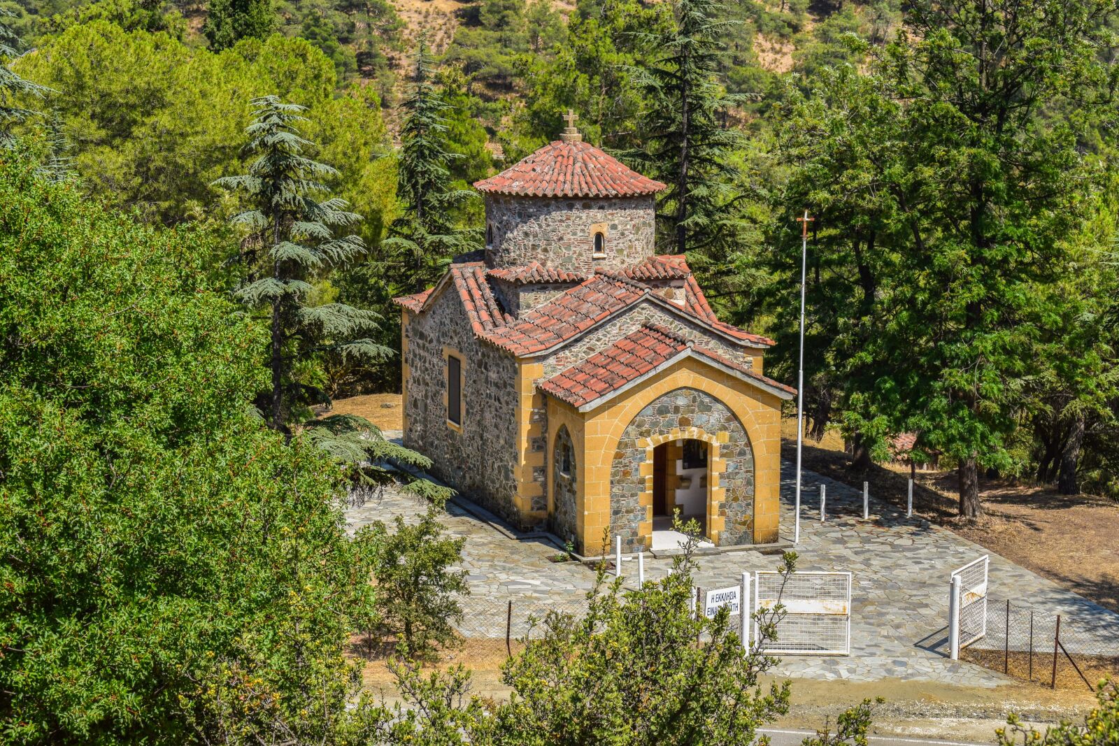 Nikon D3300 sample photo. Chapel, church, religion photography