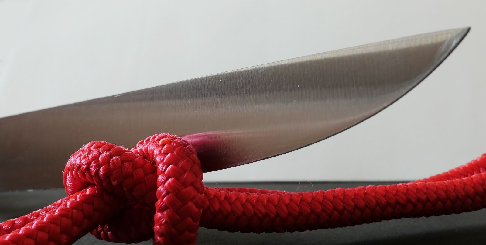 Panasonic Lumix DMC-LX10 (Lumix DMC-LX15) sample photo. Knot, rope, cut photography