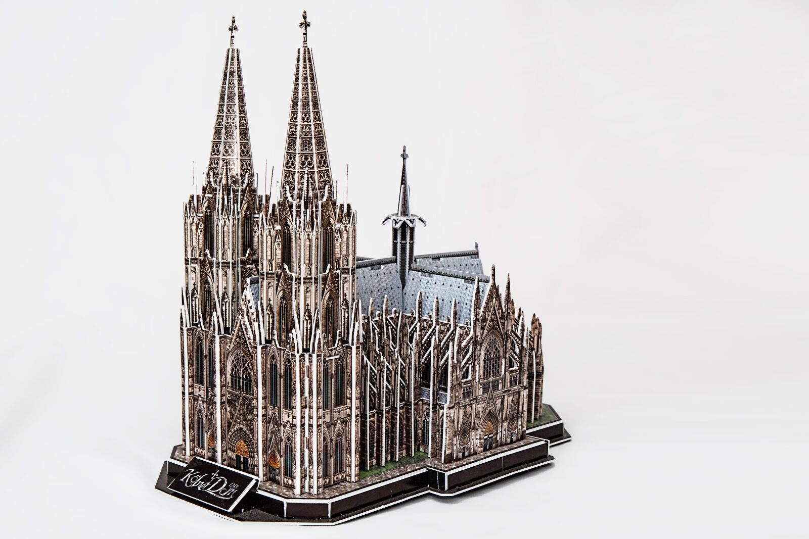 Canon EOS 70D sample photo. Cologne cathedral, church, high photography