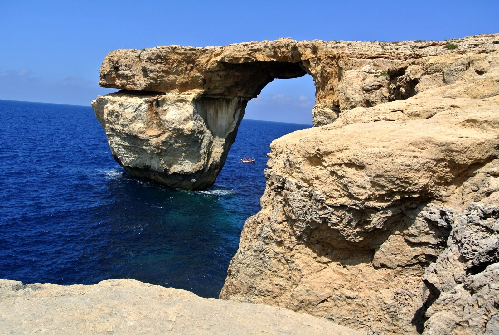 Nikon 1 J1 sample photo. Gozo, malta, azure window photography
