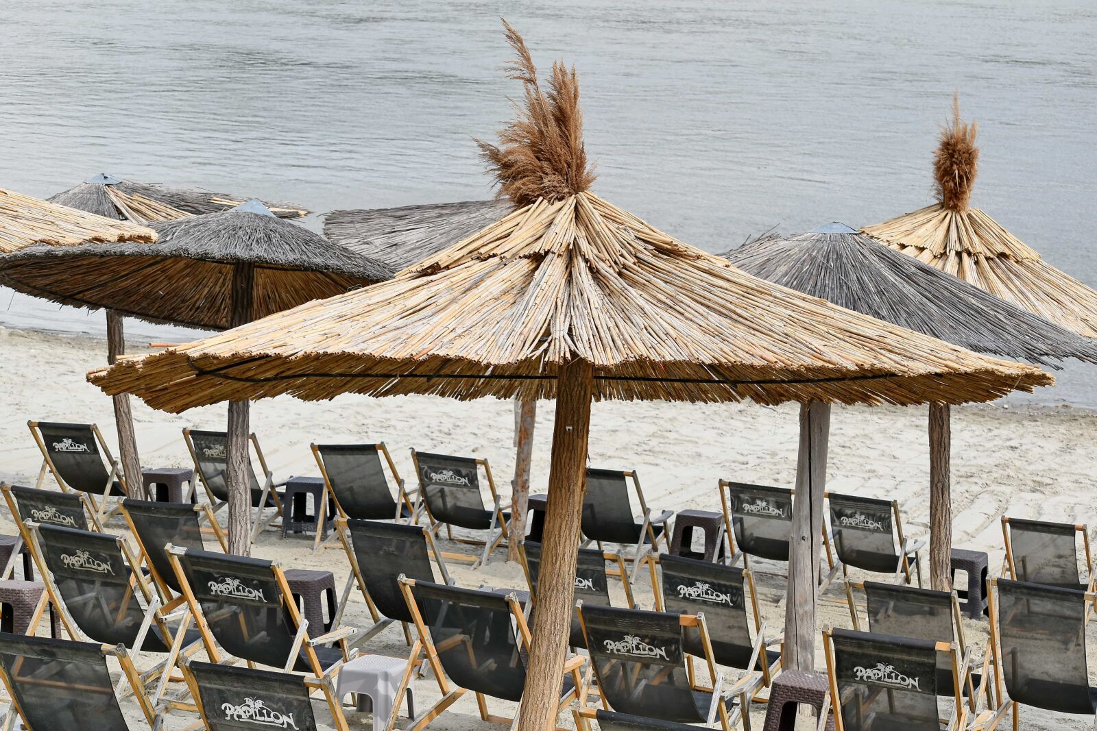 Nikon D5500 sample photo. Beach, parasol, tropical, resort photography