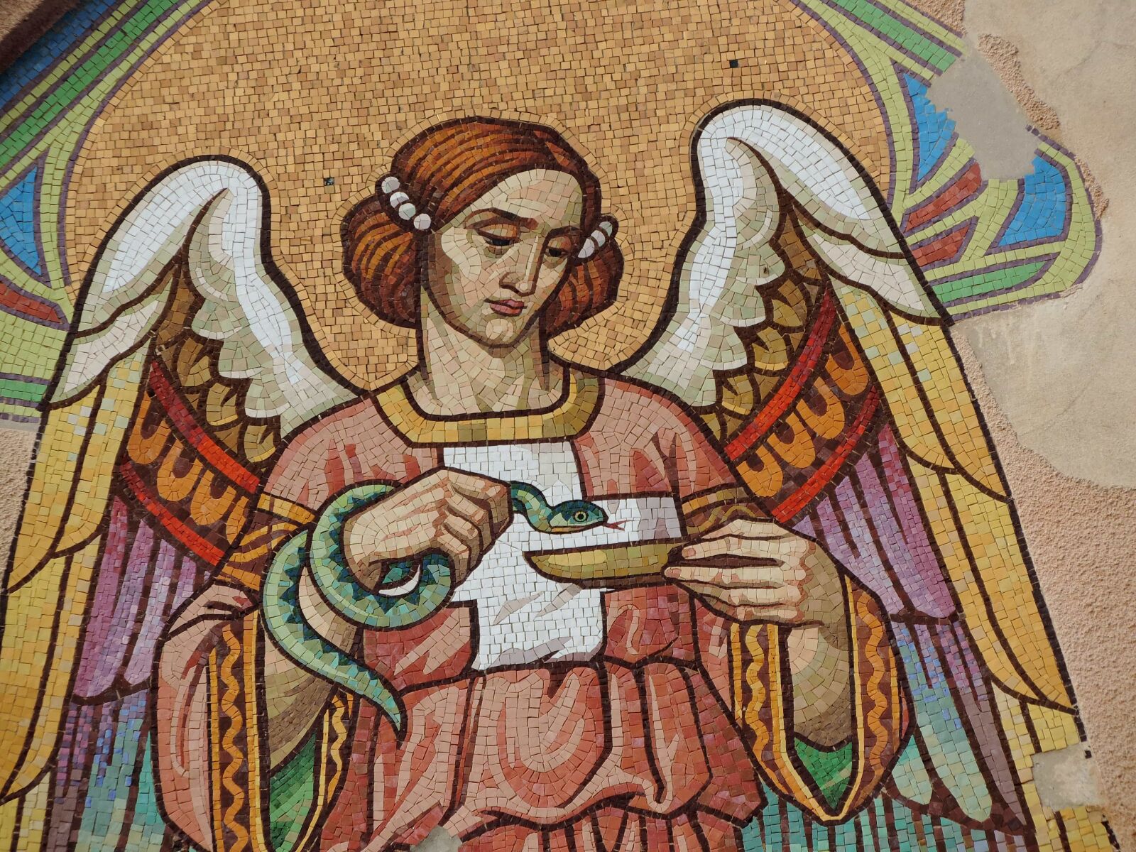 Nikon Coolpix P520 sample photo. Angel, facade, mosaic, pretty photography