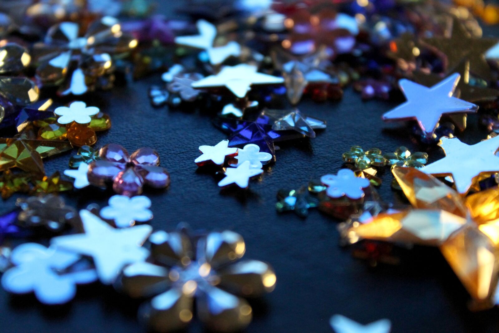 Canon EOS 1100D (EOS Rebel T3 / EOS Kiss X50) sample photo. Stars, glitter, shine photography