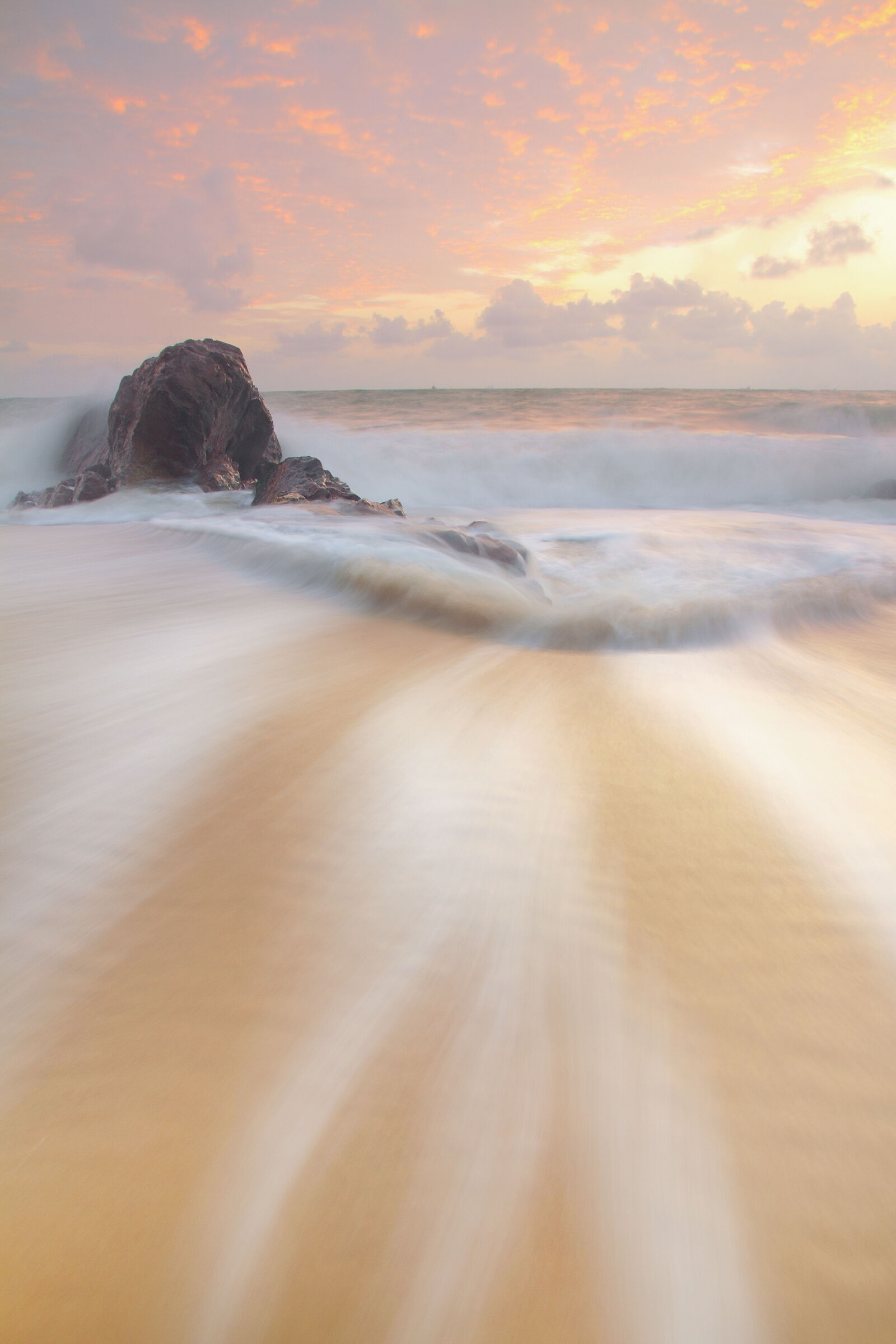 Canon EOS 50D sample photo. Sea, dawn, sky, beach photography