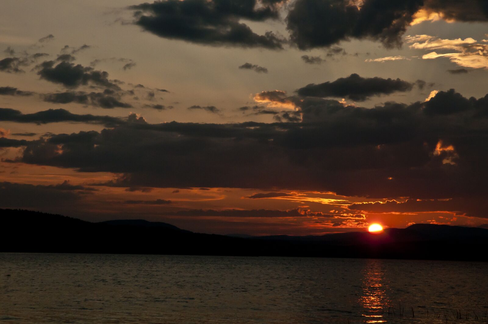 Nikon D300 sample photo. Sunset, lake, beaumont provincial photography