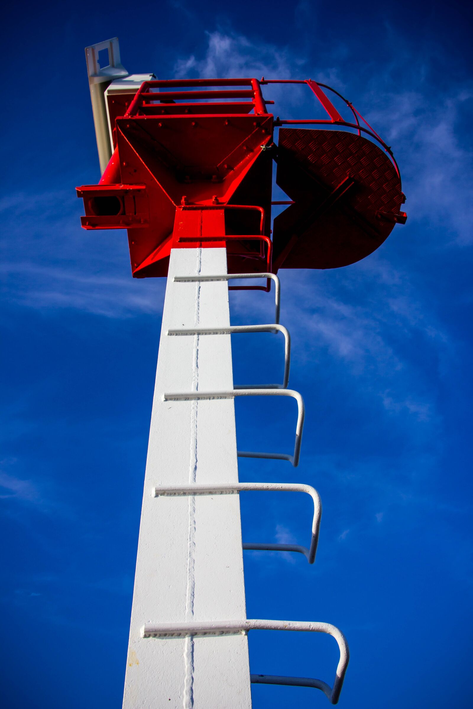 Canon EOS 550D (EOS Rebel T2i / EOS Kiss X4) sample photo. Sky, tower photography