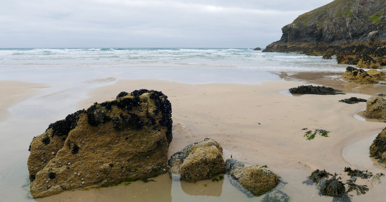 Panasonic Lumix DMC-FZ1000 sample photo. Penhale sands, cornwall, landscape photography
