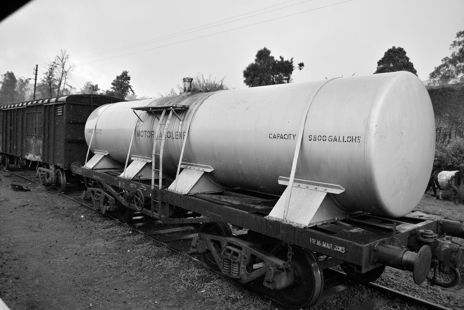 Nikon D5200 sample photo. Train, engine, track photography