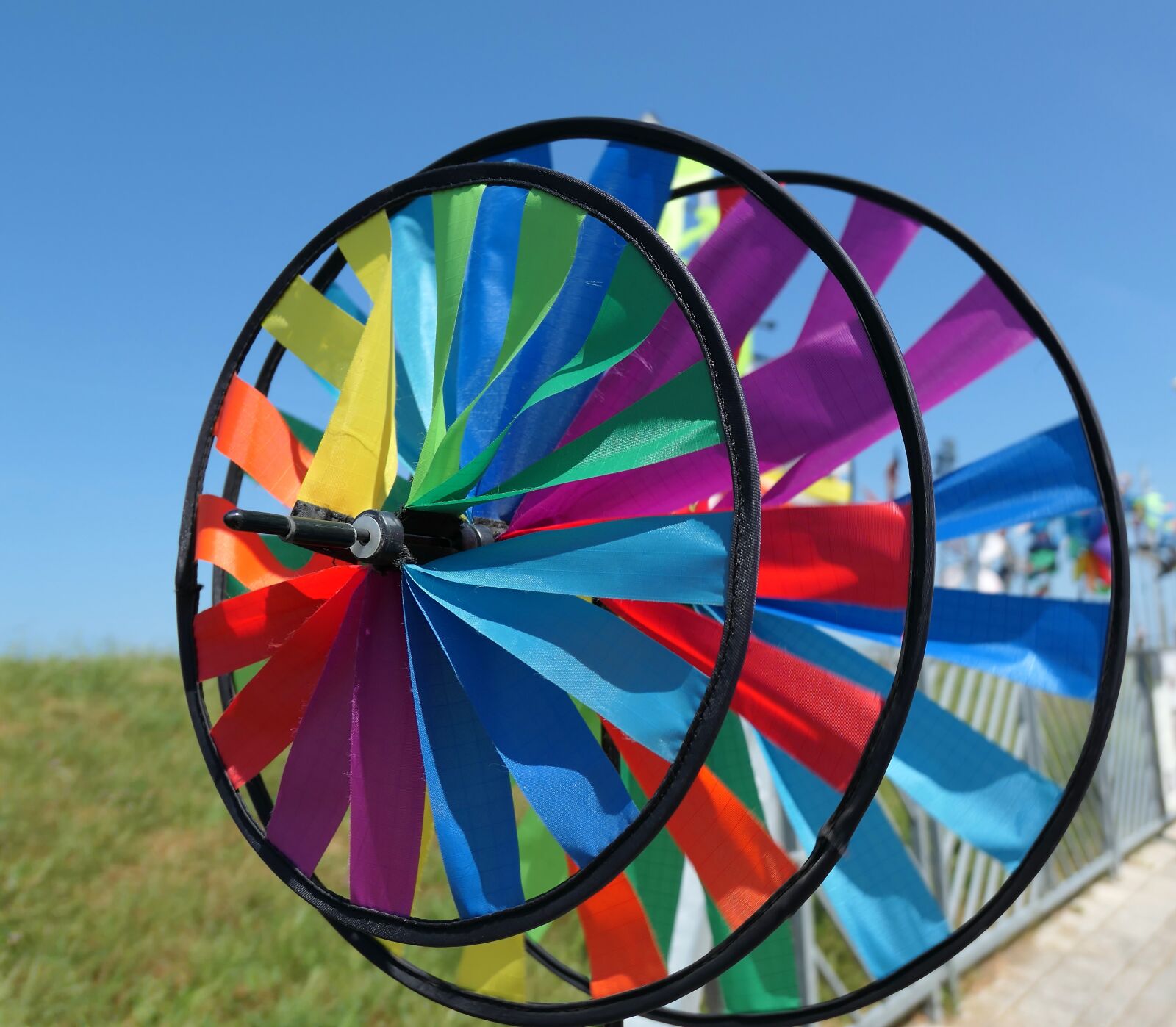 Panasonic Lumix DMC-LX10 (Lumix DMC-LX15) sample photo. Windspiel, colorful, rotation photography