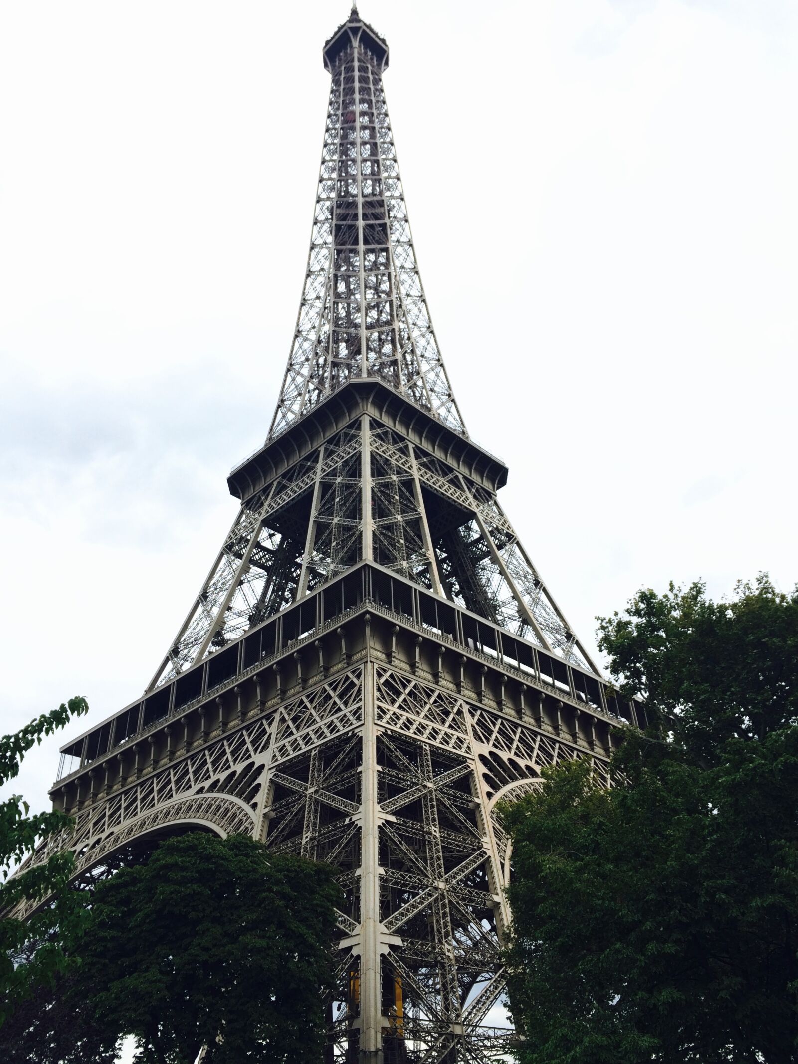 iPhone 5s back camera 4.15mm f/2.2 sample photo. Eiffel, tower, paris photography
