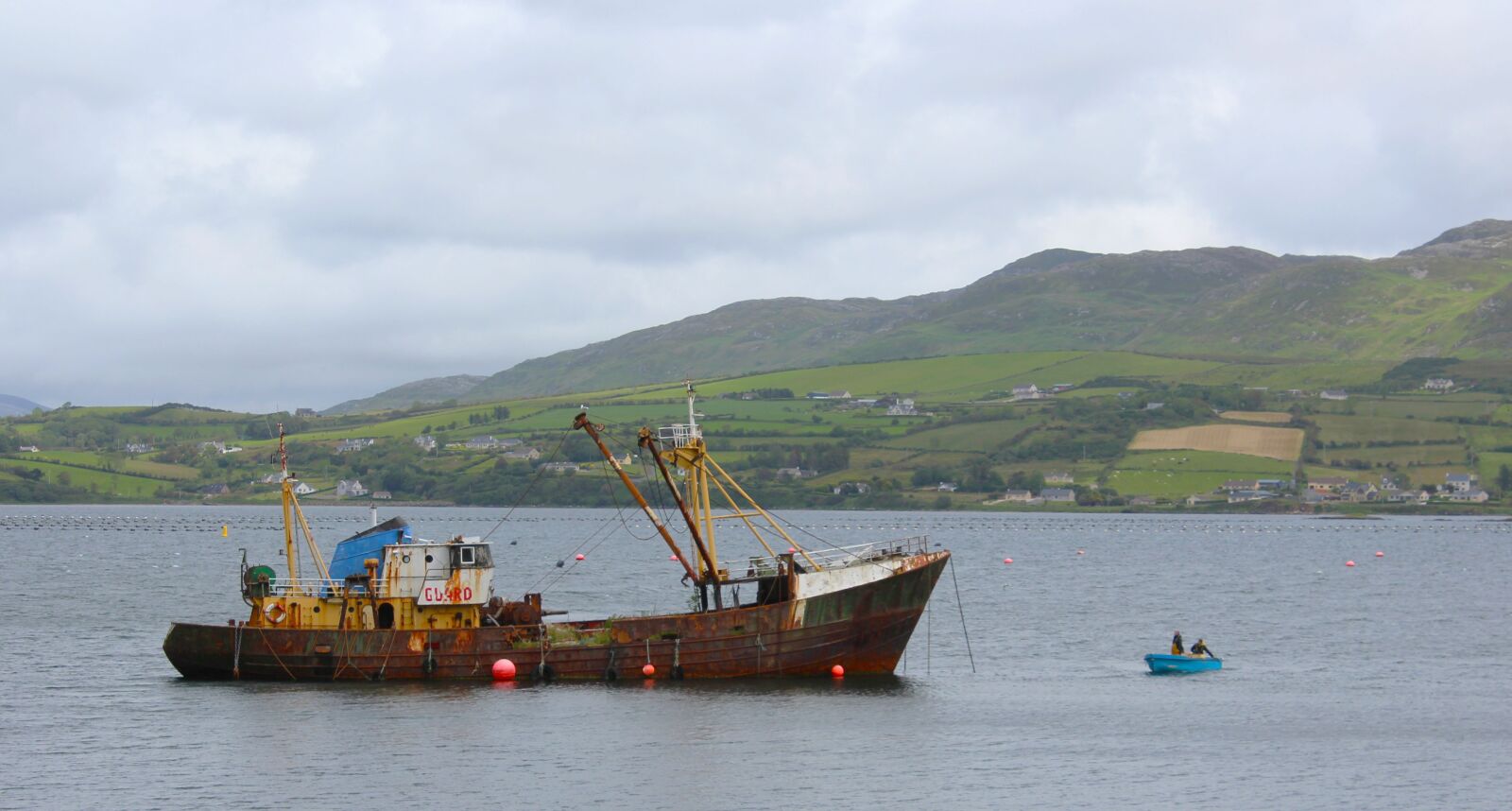 Canon EOS 1200D (EOS Rebel T5 / EOS Kiss X70 / EOS Hi) sample photo. Boat, fishing, rusty photography