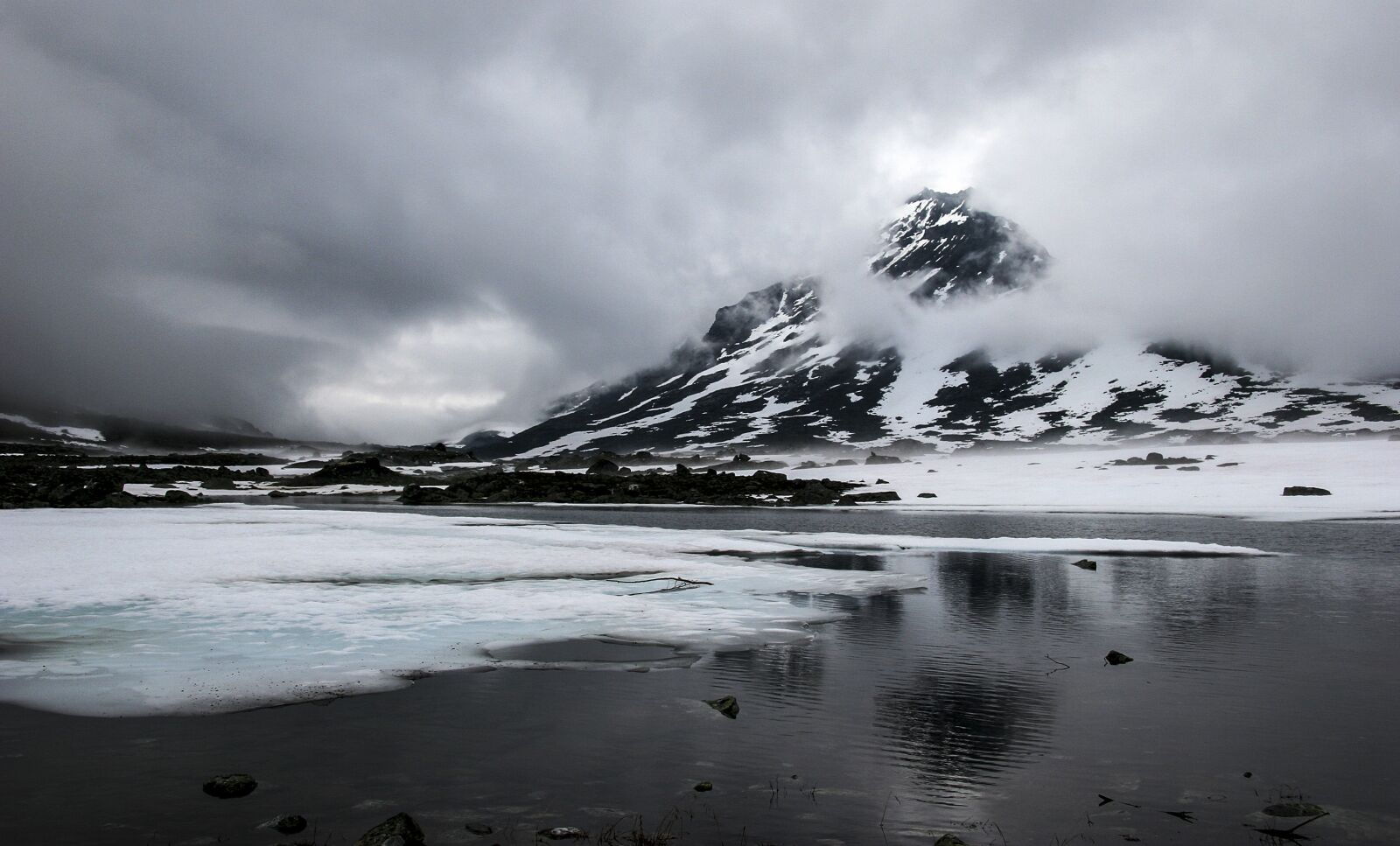 Canon EOS 20D sample photo. Landscape, mountain, snow photography