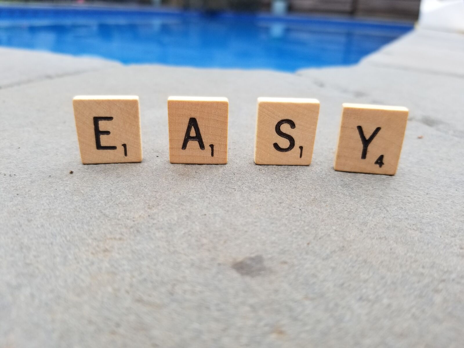 Samsung Galaxy S8 sample photo. Easy, letters, simple photography