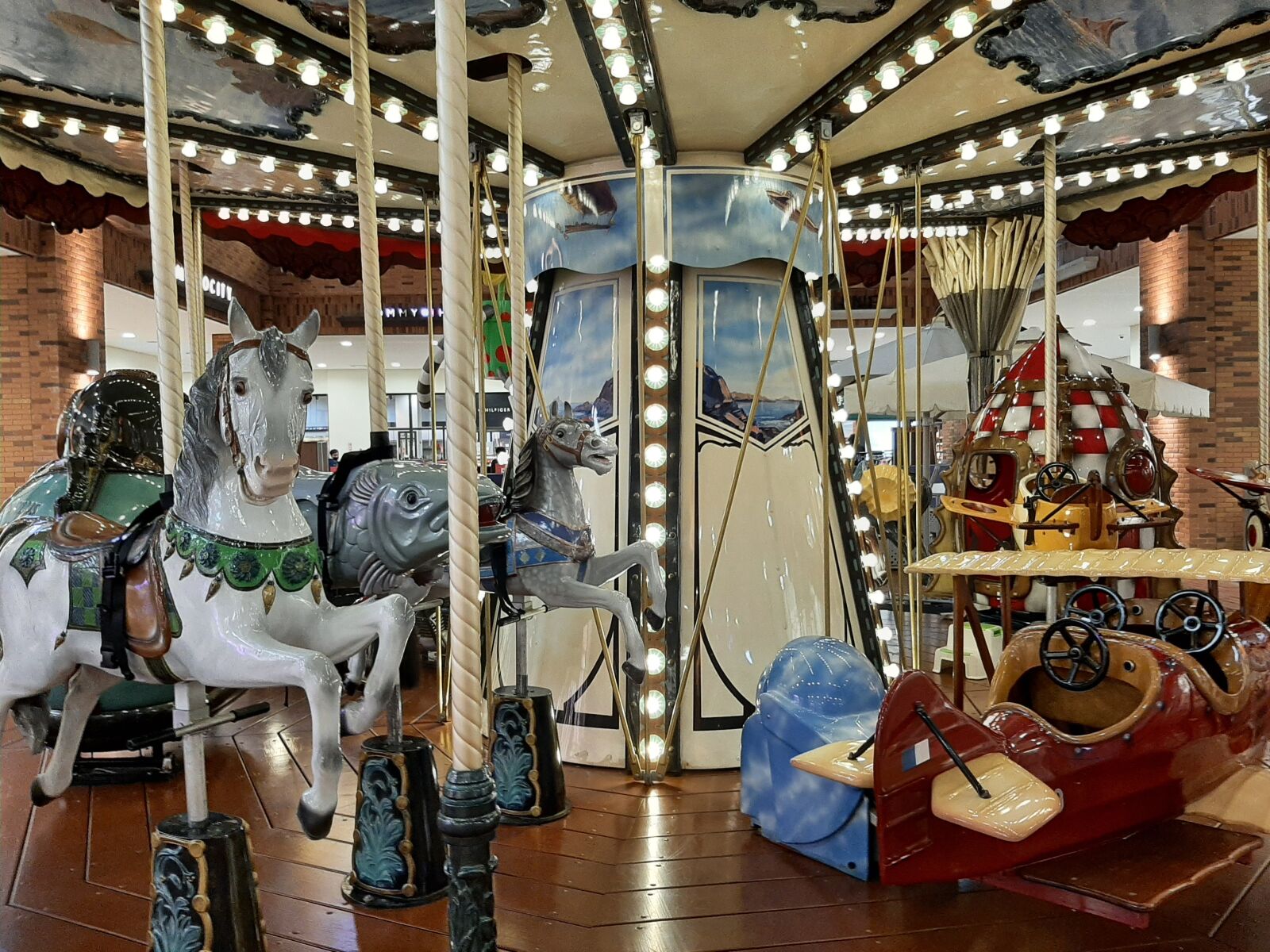 Samsung SM-A505F sample photo. Theme park, merry-go, merry-go-round photography