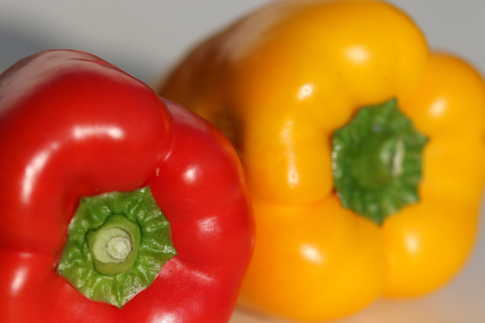 Canon EOS 7D Mark II sample photo. Peppers, colour, vegetables photography