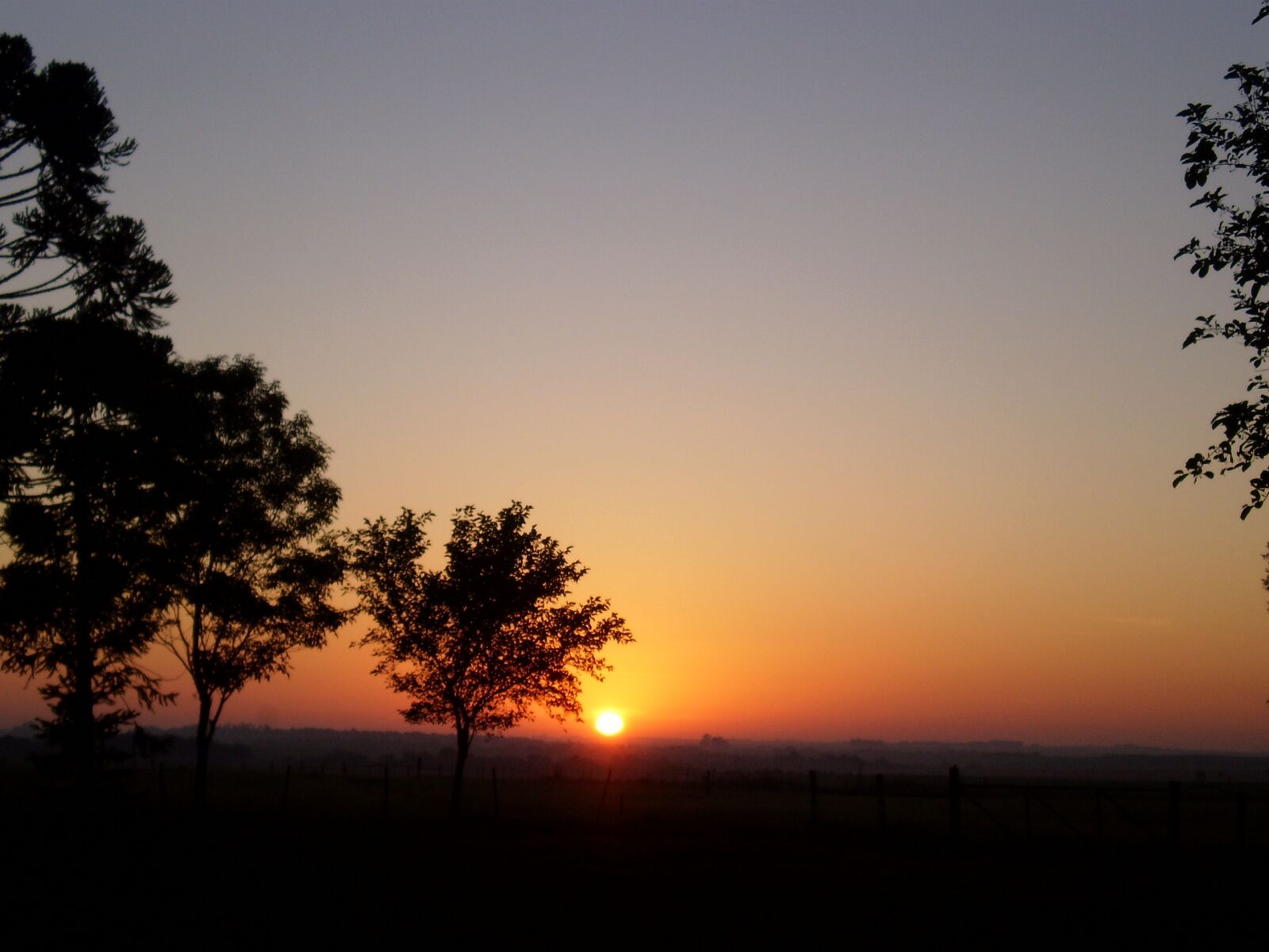 Olympus FE20,X15,C25 sample photo. Dawn, afterglow, morning photography