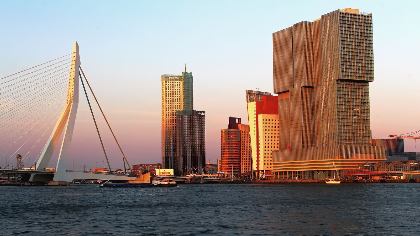 Canon EOS 700D (EOS Rebel T5i / EOS Kiss X7i) sample photo. Rotterdam, skyline, port photography