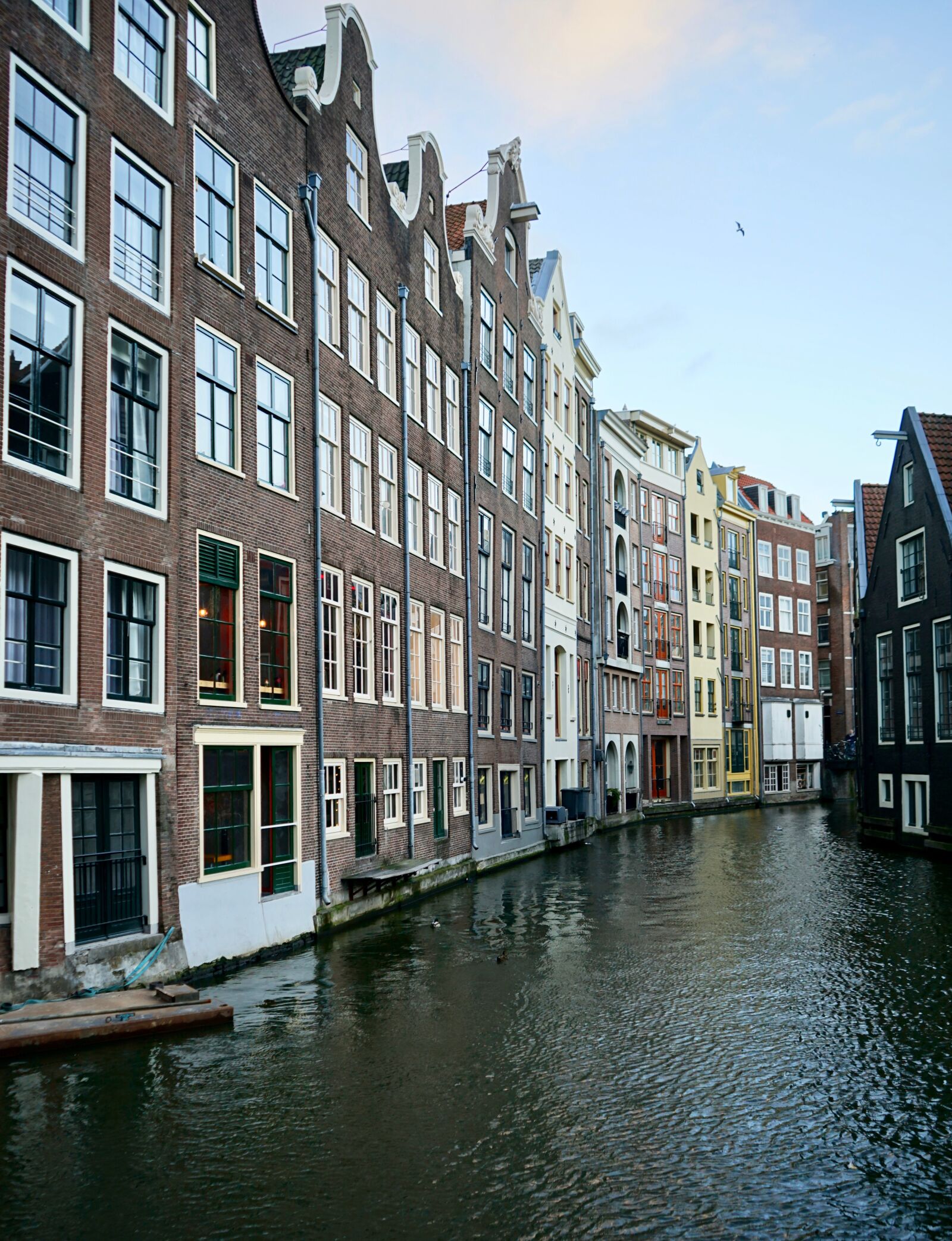 Sony a7 II + Sony FE 28-70mm F3.5-5.6 OSS sample photo. Amsterdam, canal, channel photography