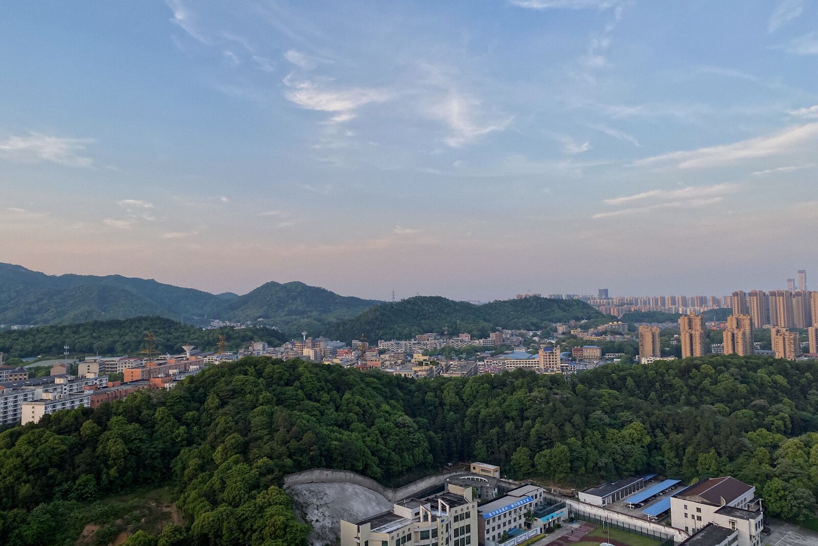 Apple iPhone 11 sample photo. Sunset, the scenery, city photography