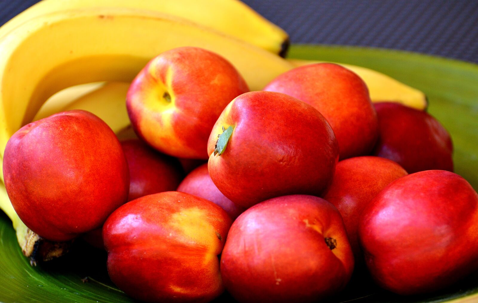 Nikon D3200 sample photo. Fruit, bananas, nectarines photography