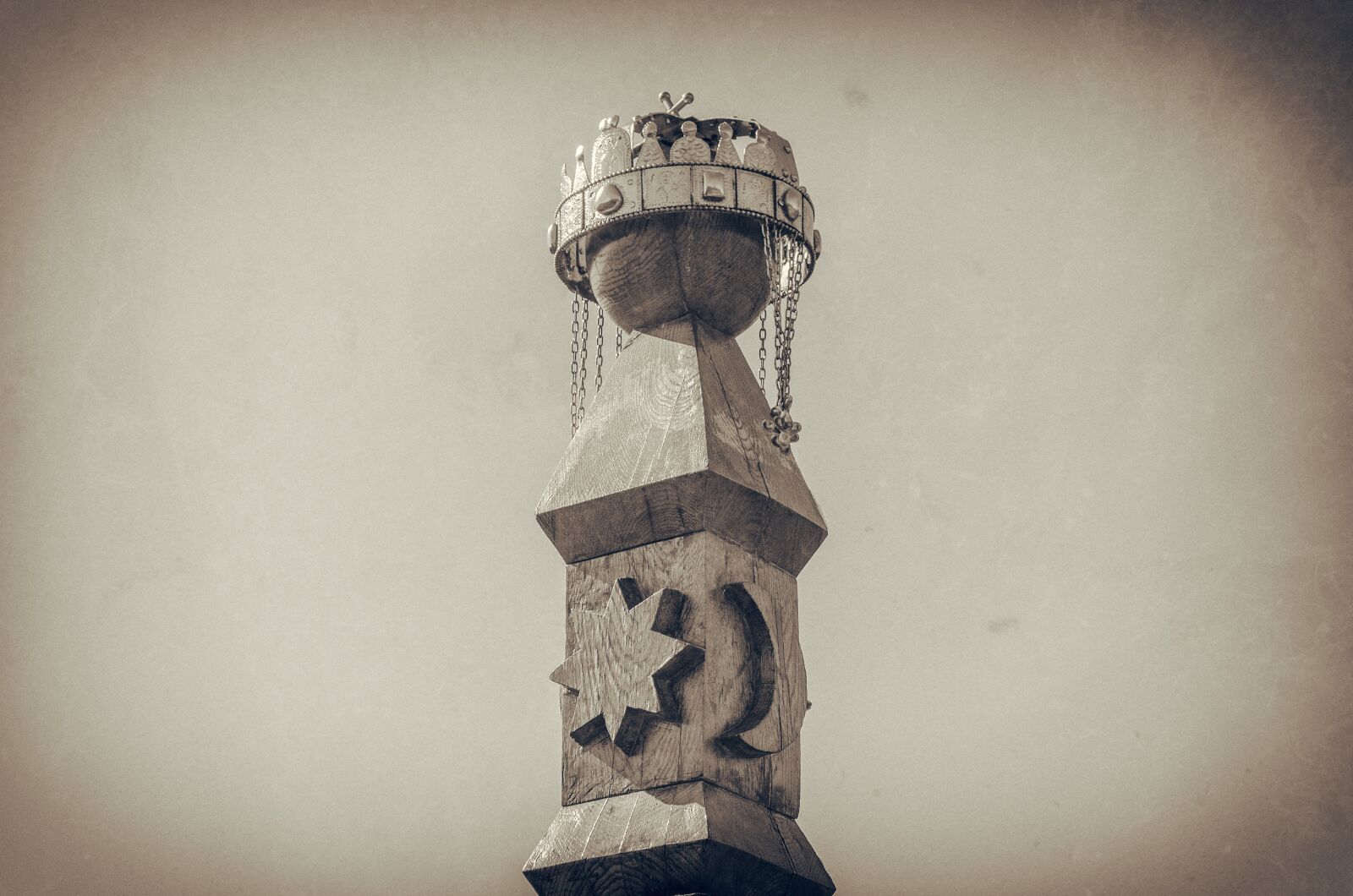 Nikon D5100 sample photo. Crown, hungarian, szekely photography