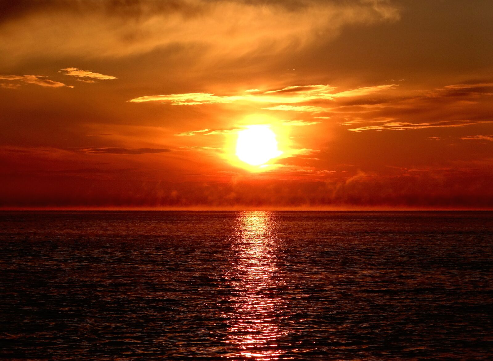 Sony DSC-HX200V sample photo. Dawn, sun, lake photography