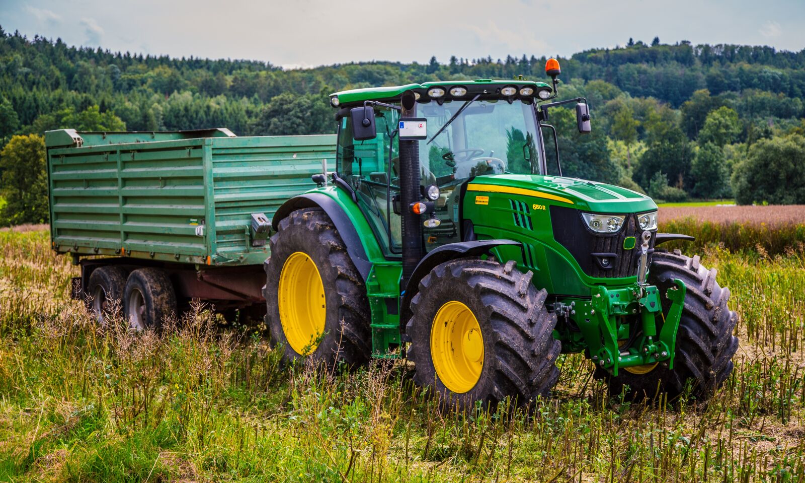 Canon EF 24-105mm F4L IS USM sample photo. Tractor, agricultural machine, agriculture photography