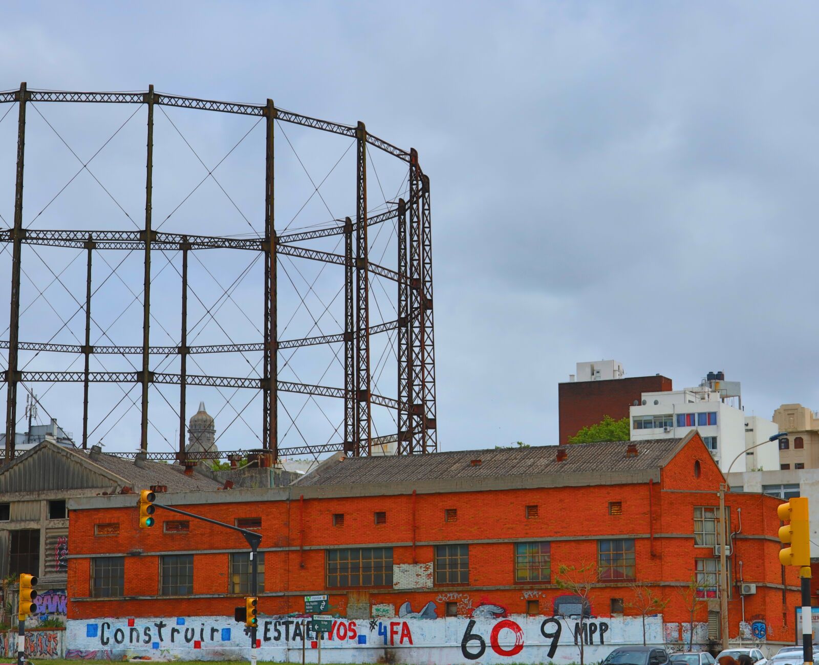 Canon PowerShot G1 X Mark III sample photo. Montevideo, uruguay, industrial photography