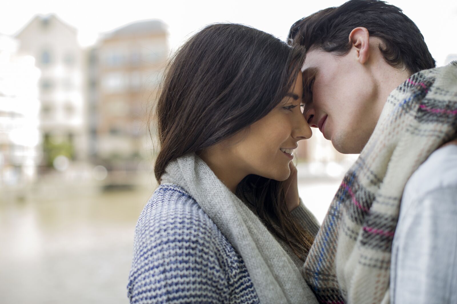 Nikon D3S sample photo. Kissing, couple, love photography