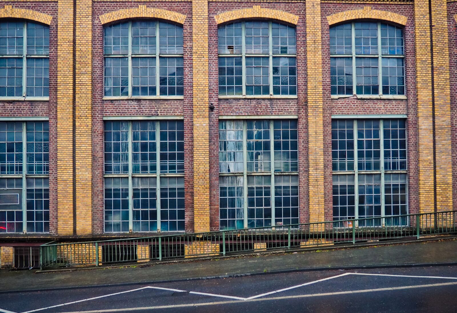 Olympus OM-D E-M10 sample photo. Architecture, factory, window photography