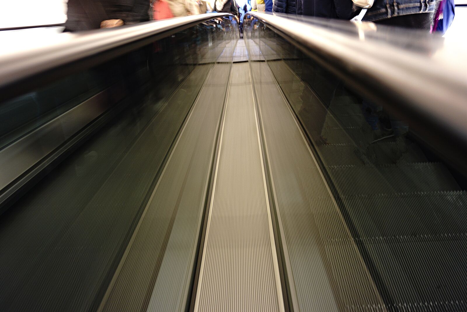 Sony a6000 sample photo. Escalator, business, staircase photography