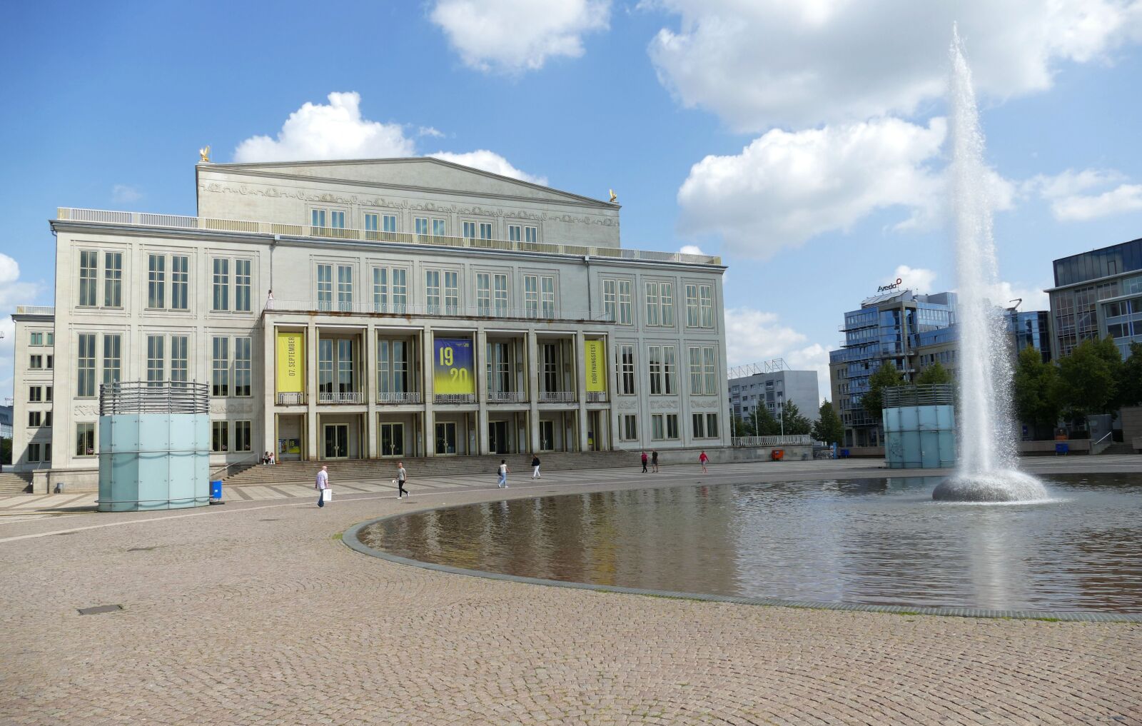Panasonic Lumix DMC-FZ1000 sample photo. Leipzig, saxony, architecture photography