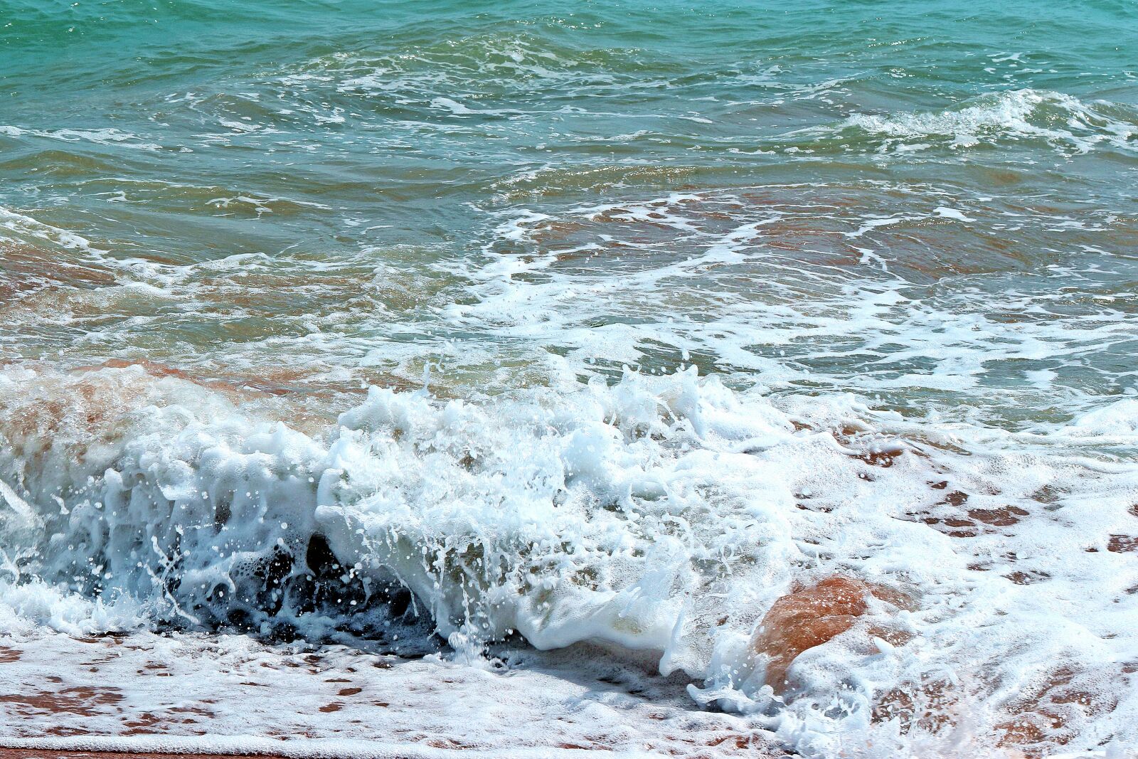 Canon EOS 7D Mark II sample photo. The waves, piana, sea photography